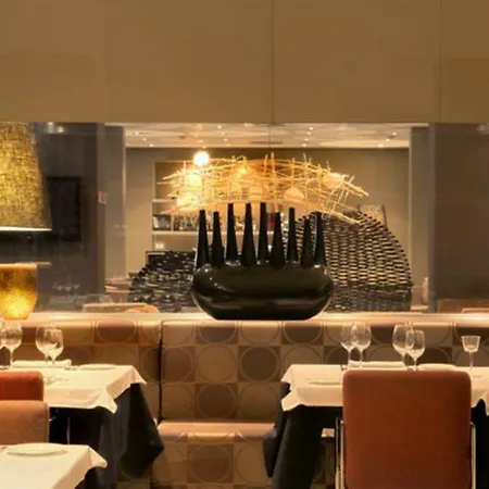 Ac By Marriott Otel 4*