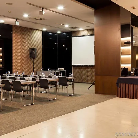 Otel Ac By Marriott Porto